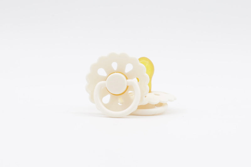 Daisy Flower Baby Pacifier | Pacifiers by  – ["Not Personalised","Pacifier"] from BabyStuff.com.mt