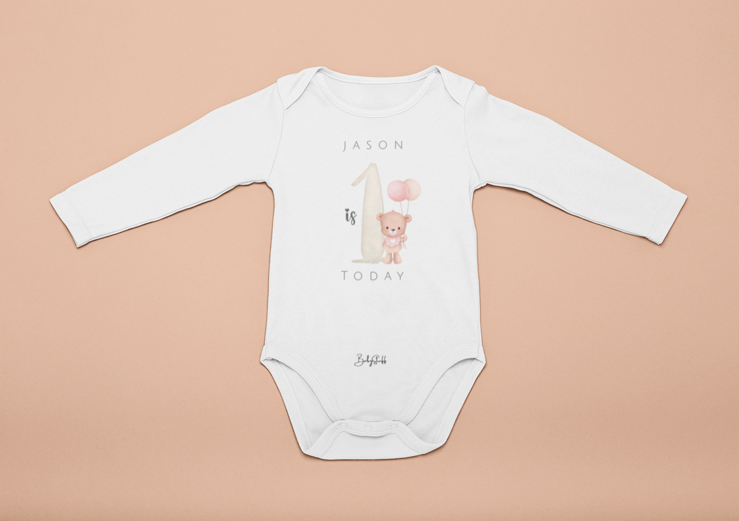 white full sleeves baby outfit